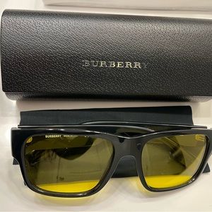 BURBERRY SUNGLASSES